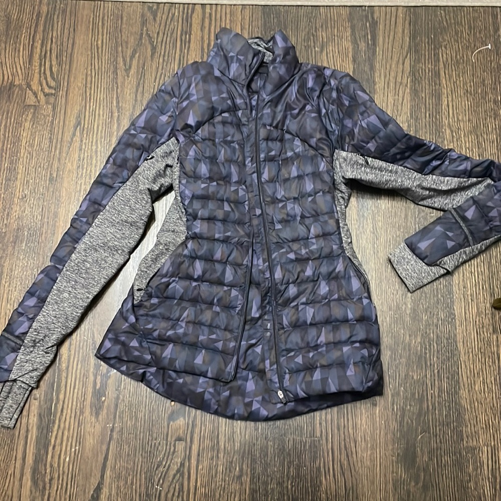 Lululemon sweatshirt